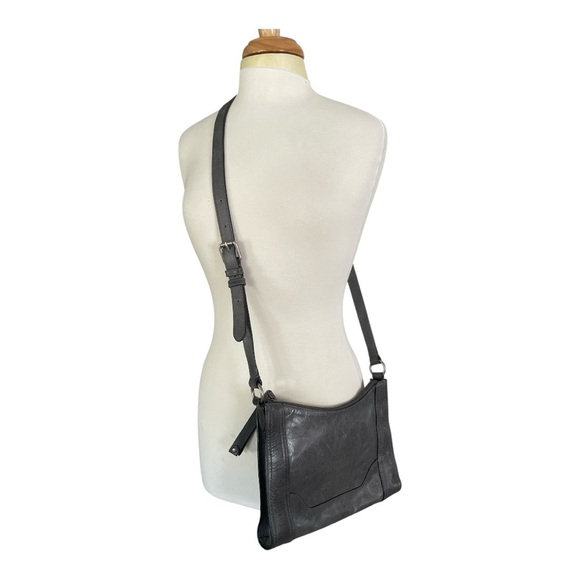 Frye Melissa Zip Crossbody Bag | Elegant Grey Leather | Classic Style - Picture 2 of 6